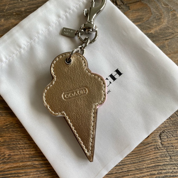 NEW COACH ICE CREAM CONE KEY FOB CHAIN PURSE CHARM SWAROVSKI CRYSTALS LEATHER - Picture 6 of 8